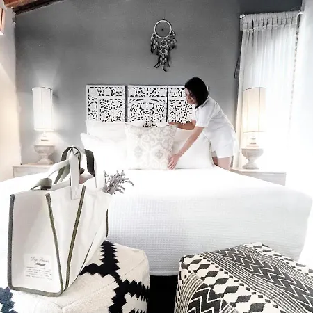 Dojo Bianco Bed & Breakfast *