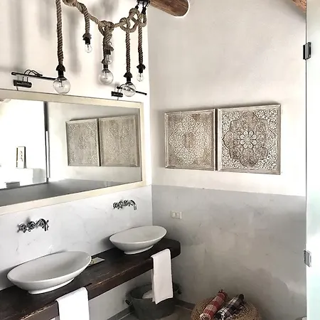 לינה וארוחת בוקר Dojo Bianco